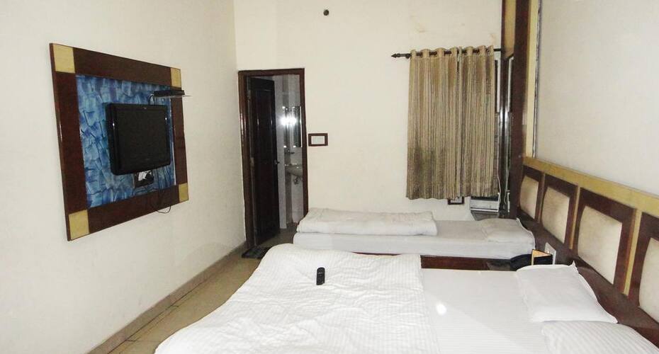 Aashray Paying Guest Nest, Jamshedpur 3