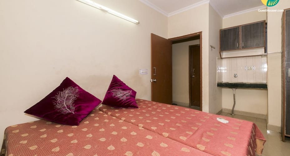 A well furnished 1 bedroom studio apartment, Gurgaon 2