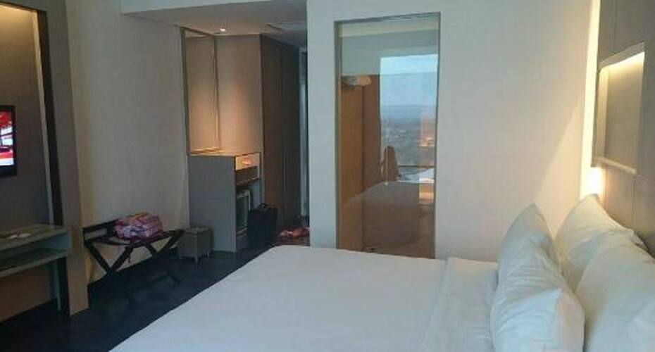 Hotel Waterland, Mandi 1