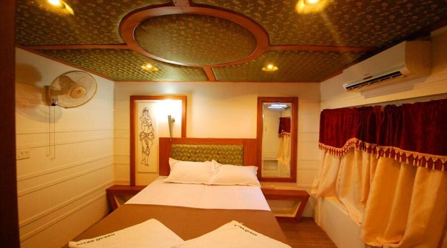 Nanni Premium Houseboats, Alleppey 5
