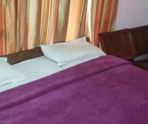 Well-appointed room in a comfy abode, ideal for a weekend getaway, Dharamshala 1