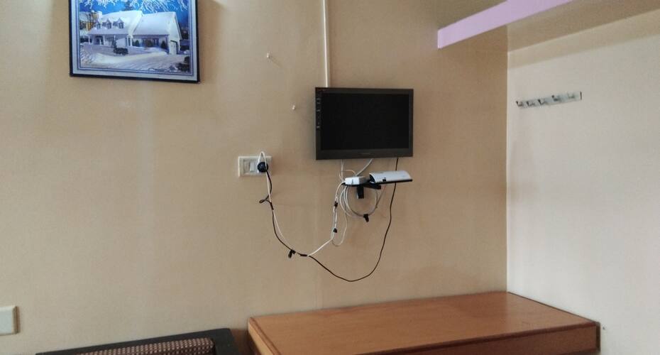 Hill Inn Cottage, Ooty 3