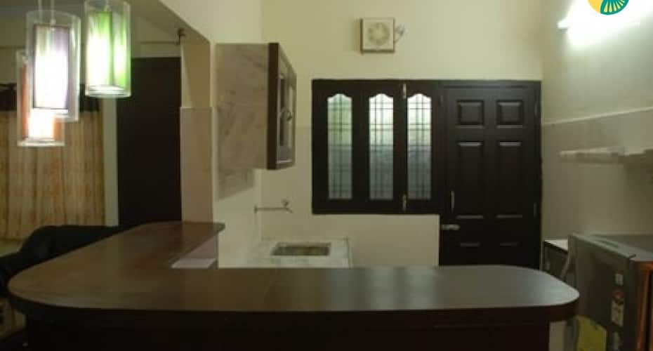 Well-furnished dual bedroom apartment for a family retreat, Udaipur 4