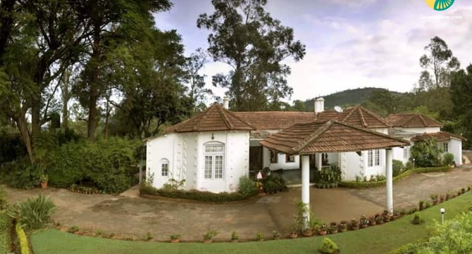 Well-appointed room in a Beautiful Victorian bungalow, Coonoor 1