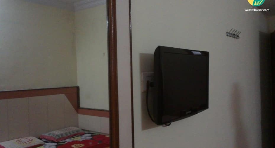Restful accommodation in the city centre, for a friend's group, Mahabaleshwar 3