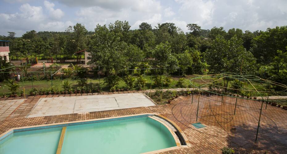 Stay in a Deluxe Room at Wada, Igatpuri 5
