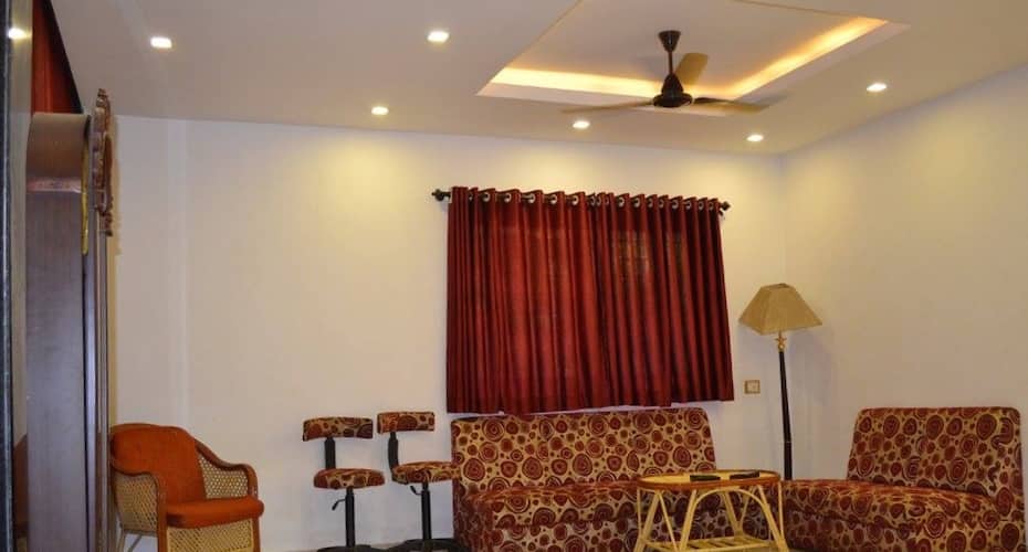 Mount Castle 5 bhk luxury villa with private swimming pool and lavish lawn, Lonavala 3