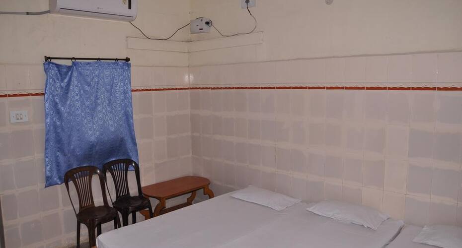 R.R Hotel, Anantapur 4