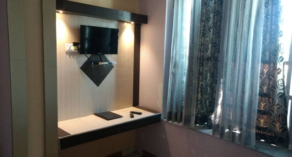 Ajmer Hotel, Ajmer 4