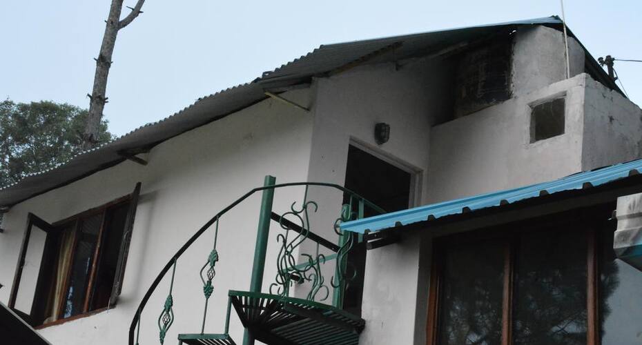 Hotel Jatra Heights, Srinagar Uk 2
