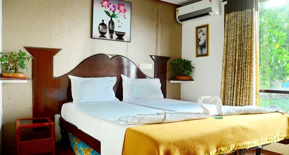 Eco Trails Houseboats, Kumarakom 3