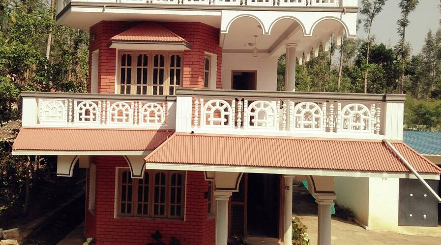 Blue Bell Homestay, Chikmaglur 3