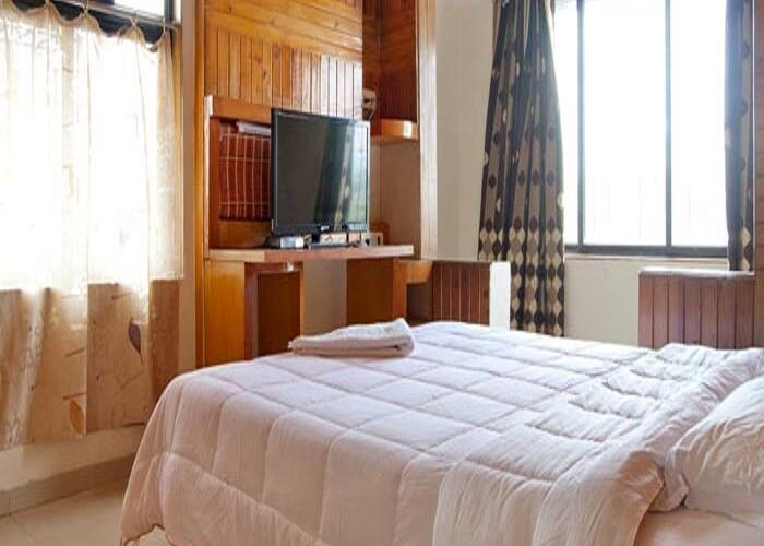 Madam Re Pune-4 BHK, Pune 2