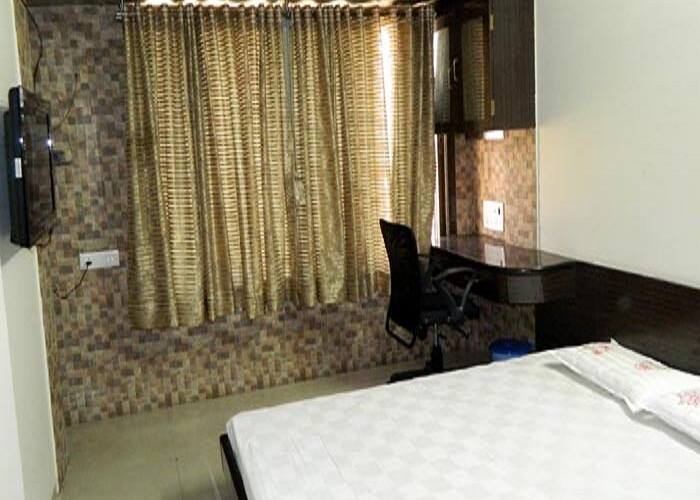 Madam Re Neptune - 2 BHK (Apartment 3), Mumbai 5