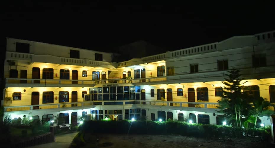 Ayush Hotel A Member Of Petals Hotels And Resorts Tapovan Hotel Booking Hotels In Rishikesh Bigbreaks Com View deals for oyo 47656 ayush home stay, including fully refundable rates with free cancellation. ayush hotel a member of petals hotels