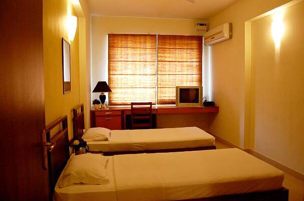 Roxel Inn Express - Cooke Town, Bangalore 4