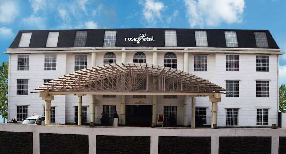 Hotel Rose Petal Srinagar Price, Reviews, Photos & Address