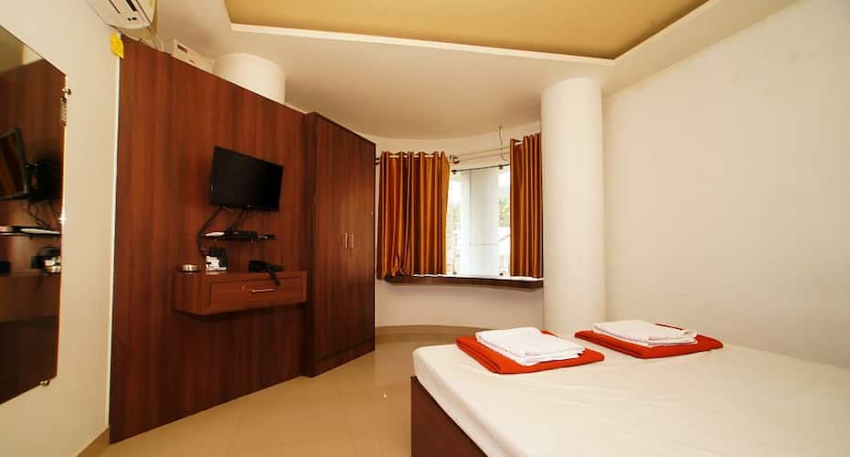 Orchid Inn Lodge, Coorg 4