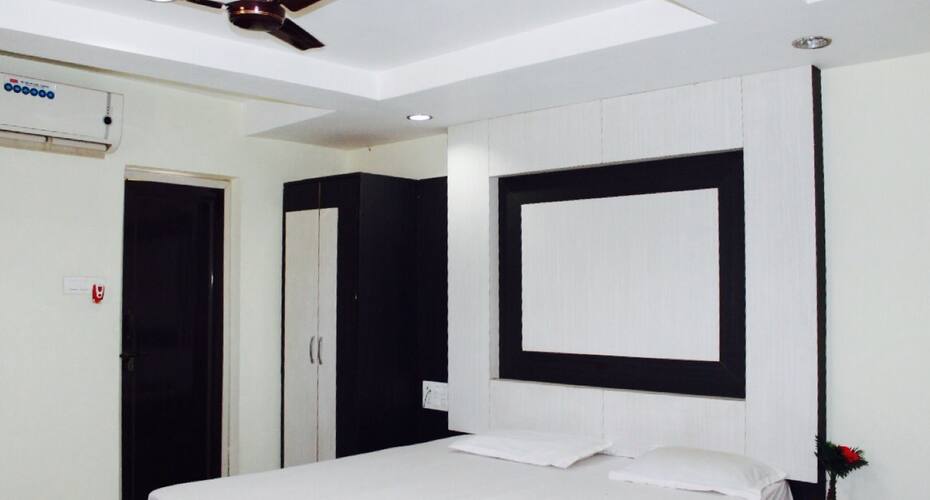 Hotel Rajdoot Rajnandgaon Price Reviews Photos Address