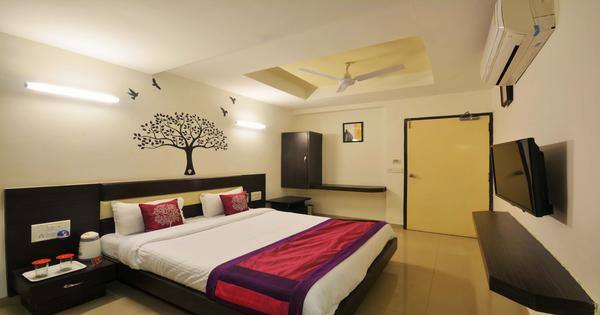 Hotel Skyland, Ahmedabad 2