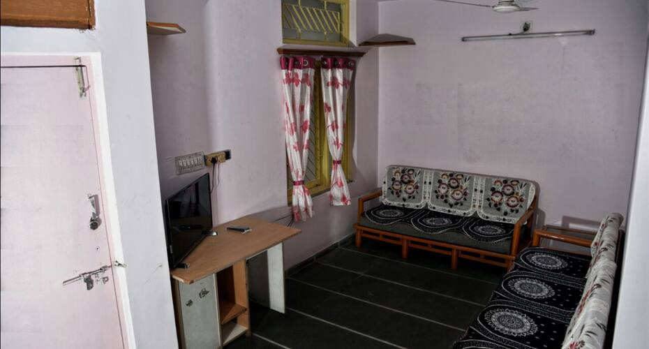 Leela Home Stay-2, Ahmedabad 3