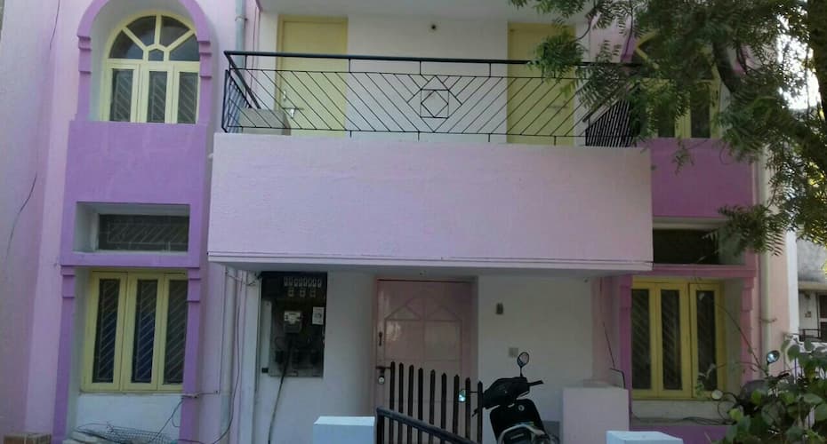 Leela Home Stay-4, Ahmedabad 1