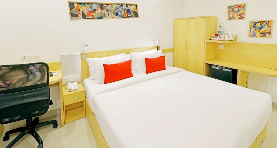 Red Fox Hotel Chandigarh Chandigarh Book This Hotel At