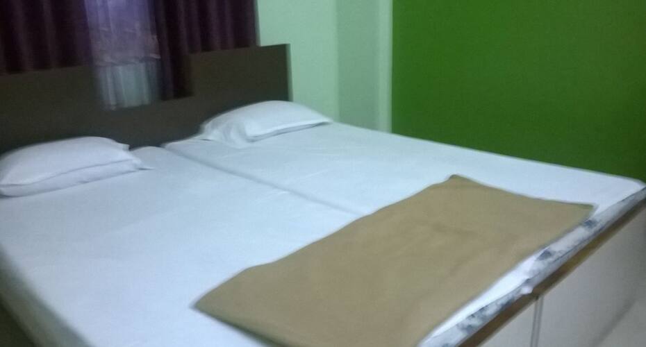Bihari Hotel, Giridih 1