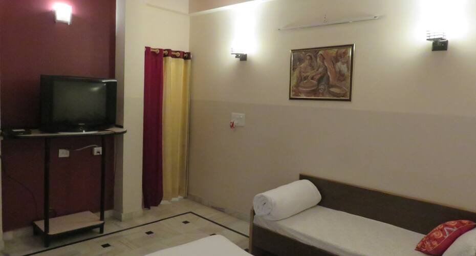 Sumitra Enclave- A Home away from Home, Jaipur 5