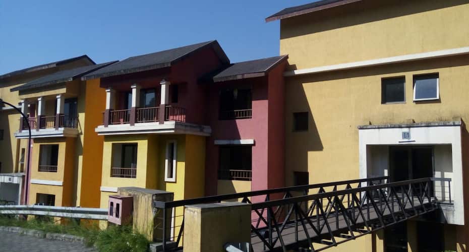 Spacious 2 BHK Apartment  with Lakeview Spaciuos 2 BHK Apartment with Lakeview, Lavasa 2