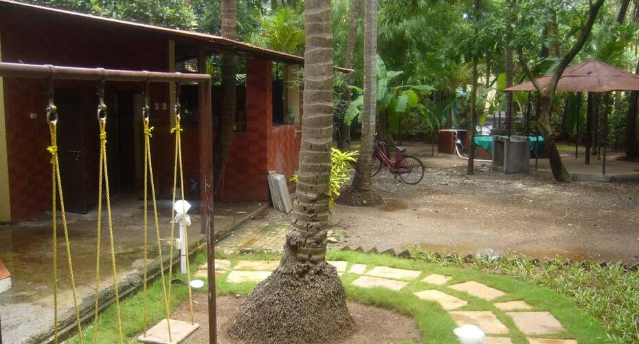 Master Room stay - Palms Cottage, Alibaug 4