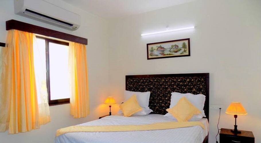 1 BHK Apartment Near Candolim Beach - CasaMelhor: CM017, Goa 1