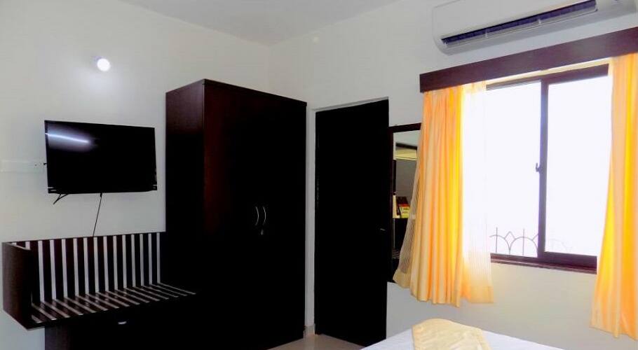 1 BHK Apartment Near Candolim Beach - CasaMelhor: CM017, Goa 2