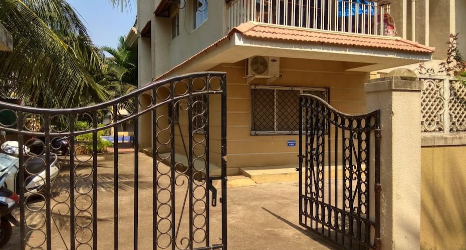 Pool and Garden Facing 1bhk Furnished Flat available in a peaceful location., Goa 2
