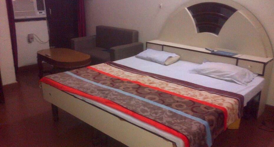 HOTEL KISHAN, Madhubani 1