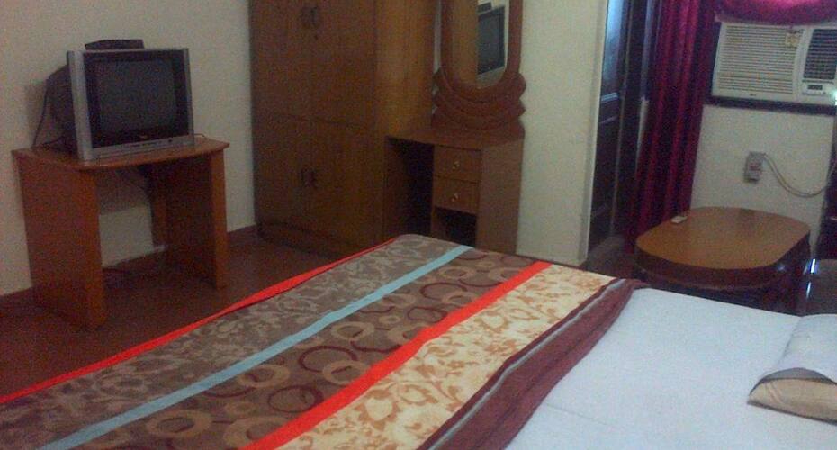 HOTEL KISHAN, Madhubani 2