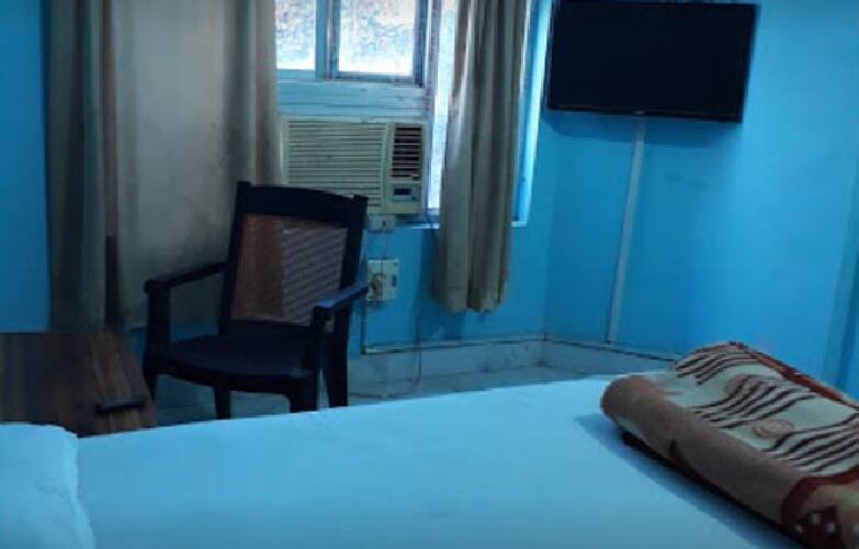 HOTEL ANAND BIHAR, Buxar 4