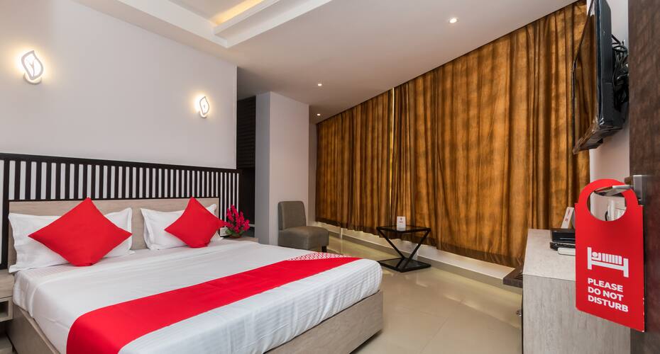 Hotel Glassotel, Kolkata 4