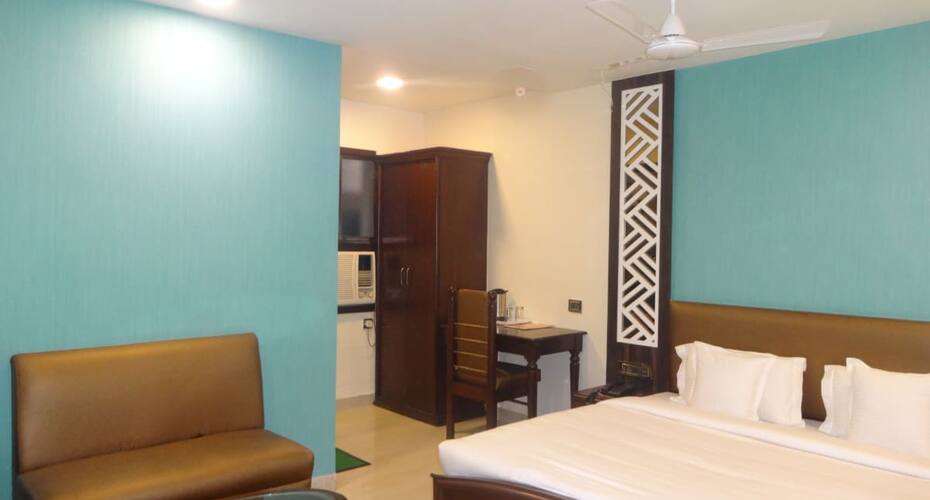 Hotel Andaman, Raipur 3