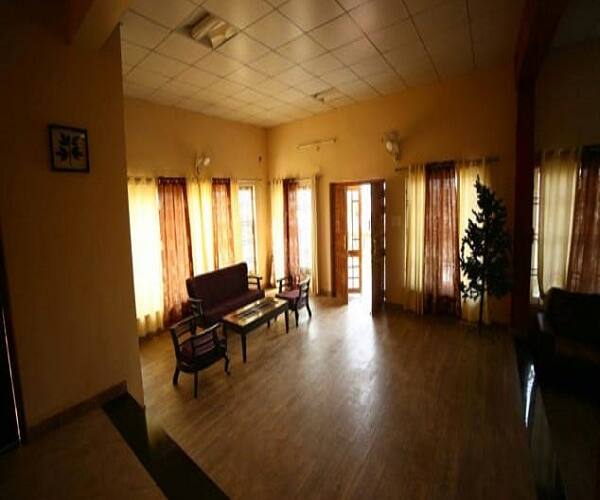 Airy Rooms in a Comfortable Homestay in Bhopal, Bhopal 5