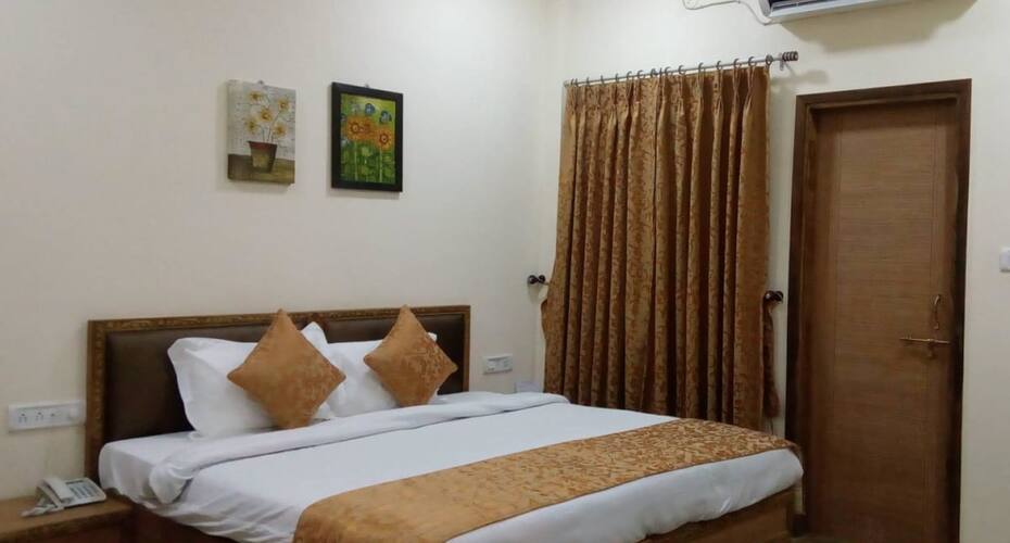 Lakehills Serviced Apartment, Bhopal 5