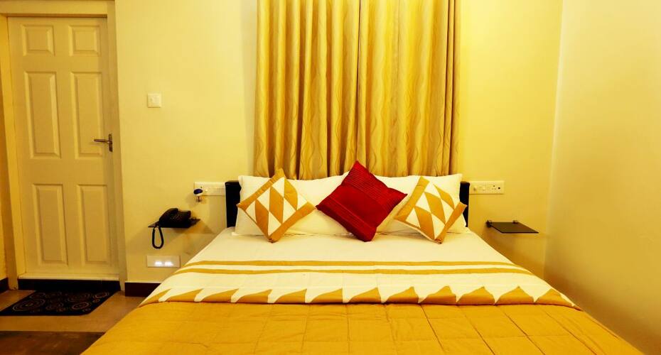 Hotel Nambiar's, Kochi 4