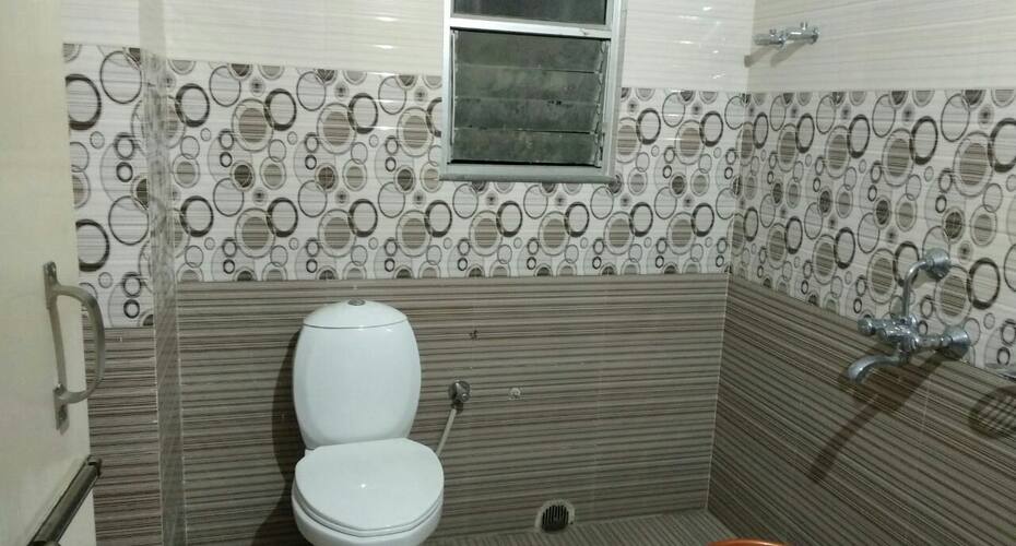 Cozy home, Guwahati 4