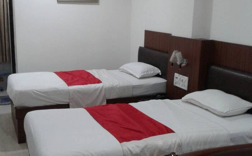 Ranjeet Hotel, Akola 5