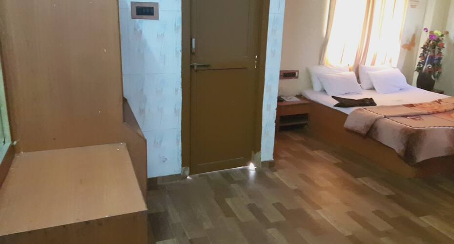 Hotel Natraj, Gandhinagar 4