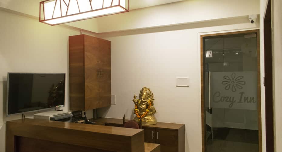 Hotel Cozy Inn, Pune 4