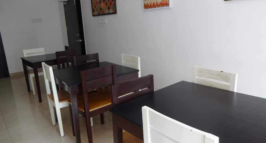 Convastay Gajel - Near Apollo Main Hospital Greams Road, Chennai 2