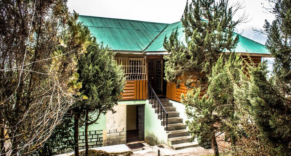 Apple Valley Inn, Lachung 2