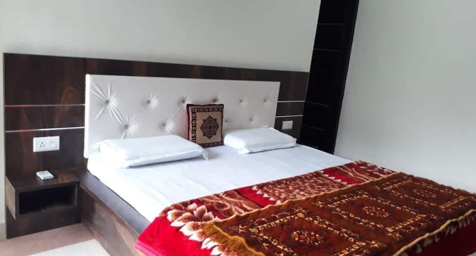 Hotel Crown Royal, Dalhousie 3