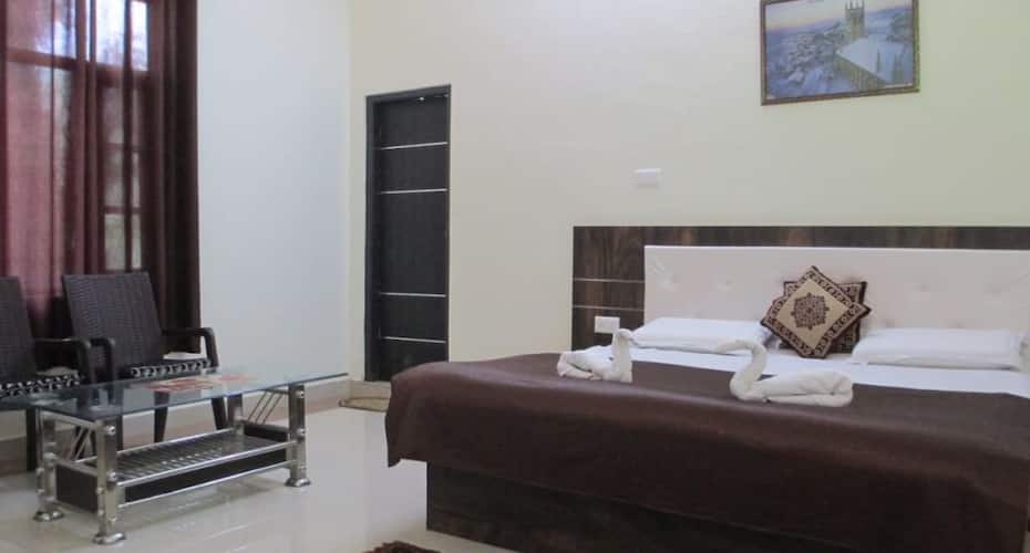 Hotel Crown Royal, Dalhousie 4